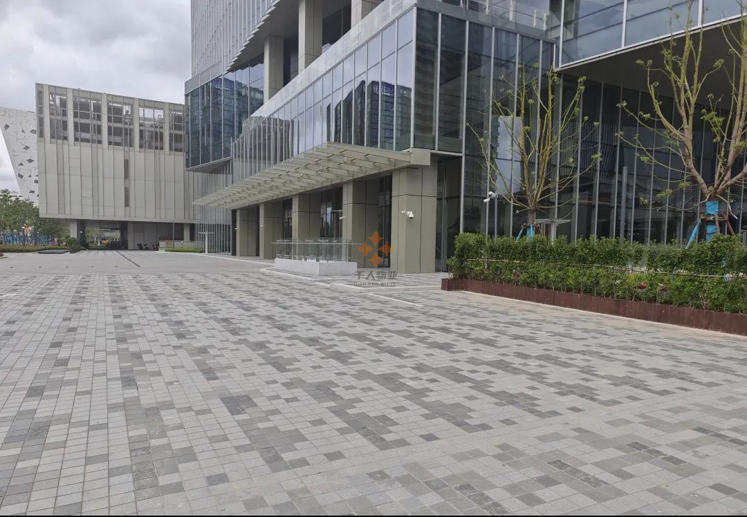 上海科技投资大厦1.png